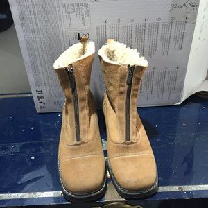 LA CANADIENNE LEATHER ANKLE BOOTS SIZE 9
